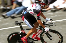 IM电竞招牌-杜兰特巅峰对决，东契奇与60激战老鹰分钟，赛况扑朔迷离胜负难料！